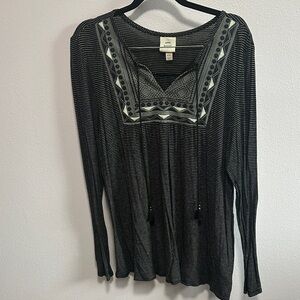Knox Rose Black and Gray Tunic with Geometric Patterns